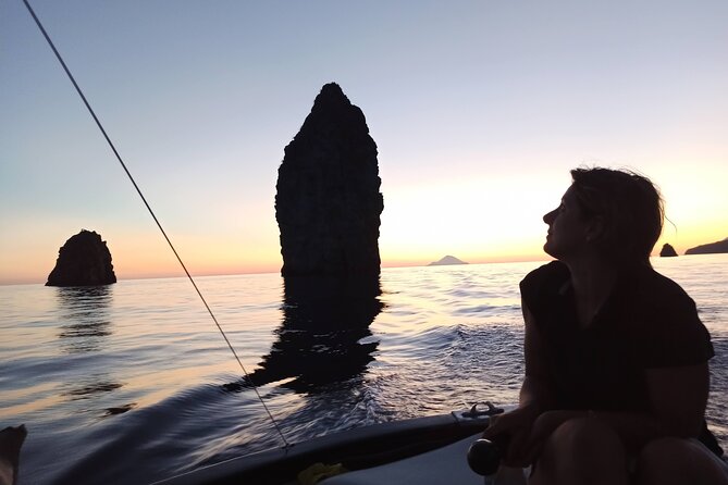 Private Boat Tour at Sunset to the Faraglioni of Lipari - Accessibility and Participation