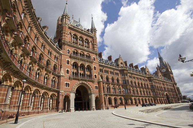 Private Tour: Downton Abbey London Locations by Taxi - Exploring Aristocratic Society