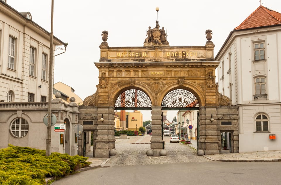 Private Tour to Pilsner Urquell From Prague - Pickup and Accessibility