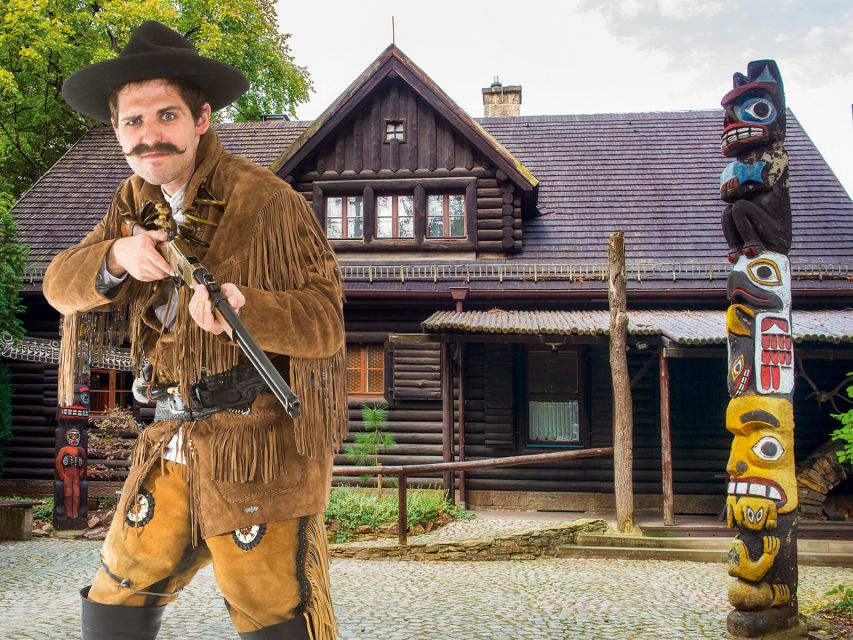 Radebeul: Karl May Museum 1-Hour Costume Tour - Museum Highlights