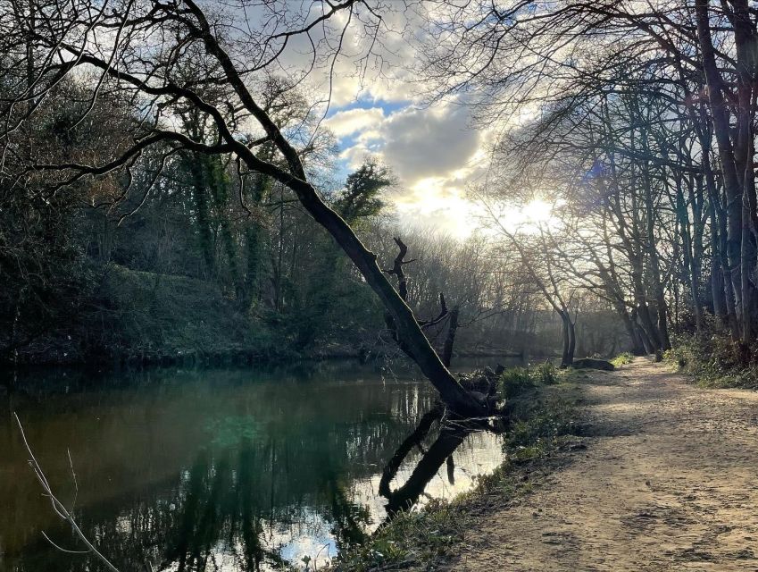 Saltaire: Half-Day Guided Walking Tour - Conclude at Roberts Park