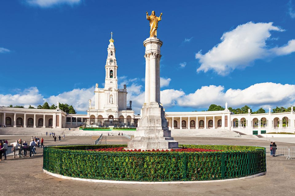 Sanctuary of Fátima and Coimbra City Tour - Basilica of Our Lady of the Rosary