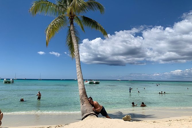 Saona Island Excursion by Catamaran and Speedboat (Full Day) - Exploring Saona Islands Beauty