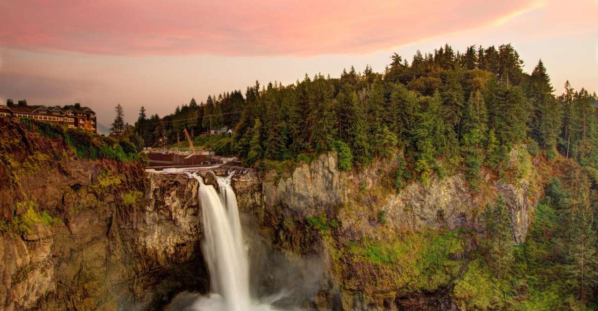 Seattle/Tukwila: Snoqualmie Falls and Leavenworth Day Trip - Duration and Type