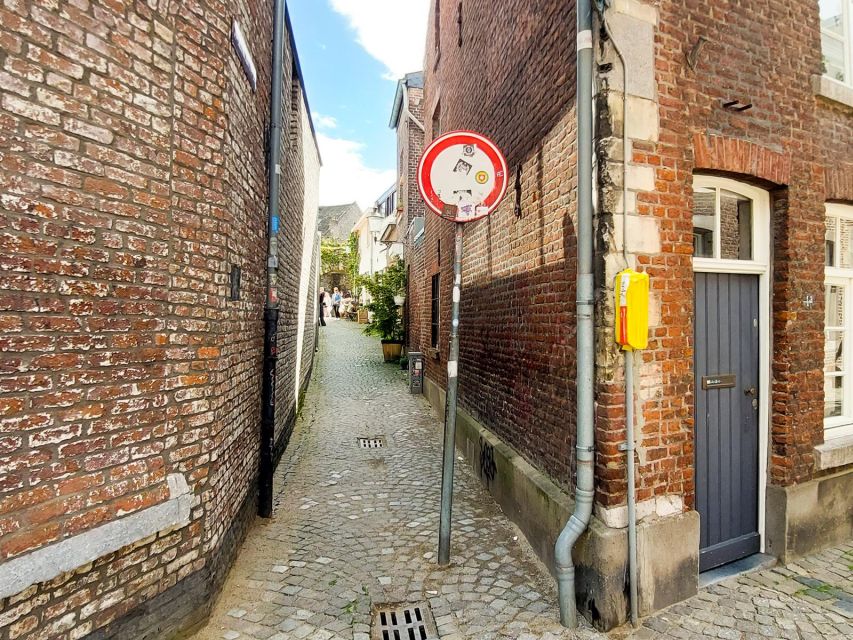 Secrets of Maastricht, Self-Guided Discovery Game - Local Insights