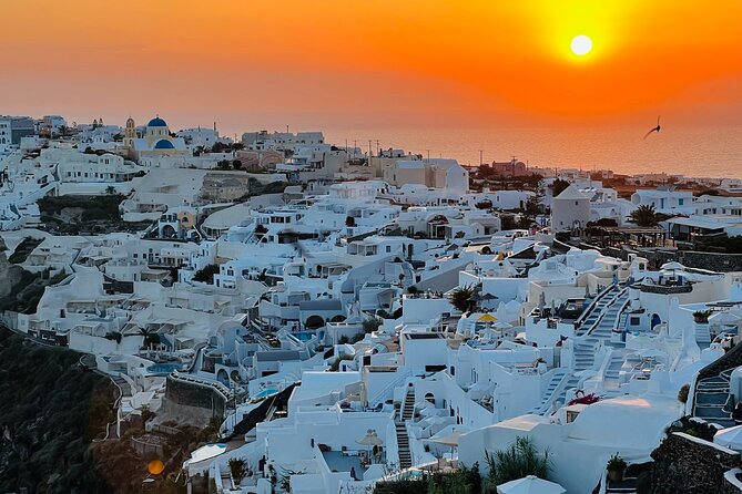 Small Group Sightseeing Tour: All Santorini's Treasures - Local English-speaking Guide