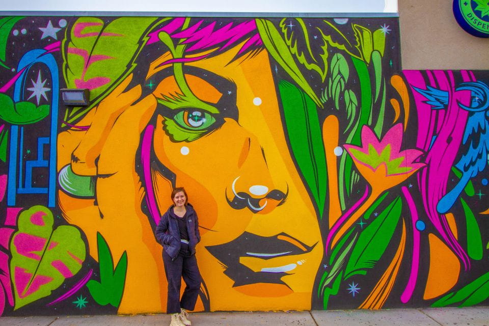 Street Art Photoshoot 📸💕🛴 Scooter Tour & BBQ Lunch - Inclusions