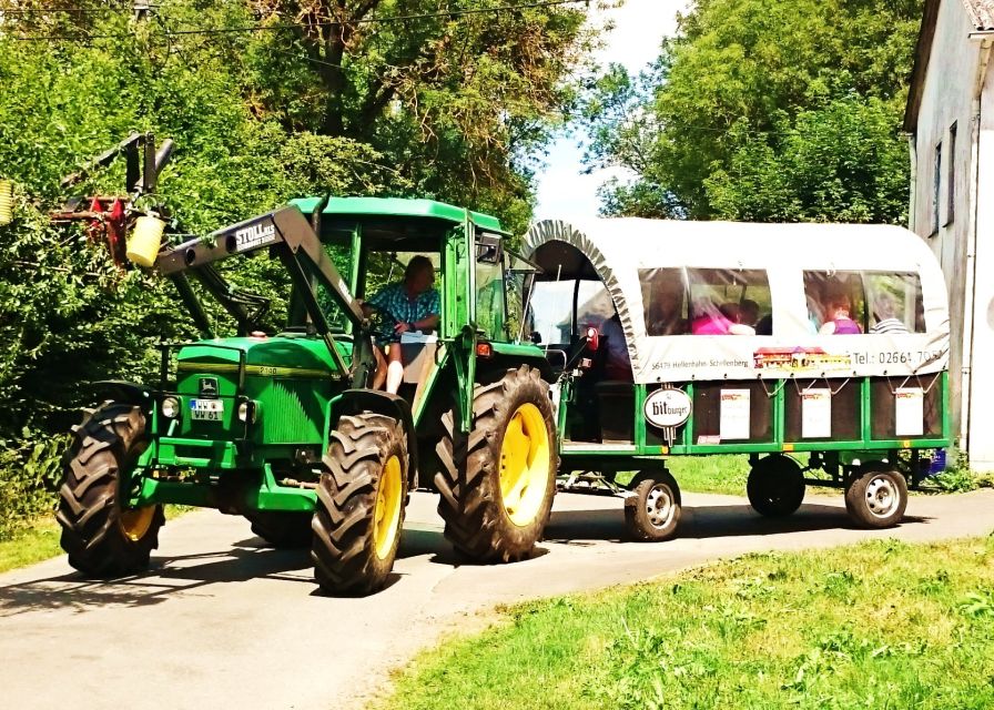 Stuttgart: Vineyard Tour by Covered Wagon - Tour Meeting Point