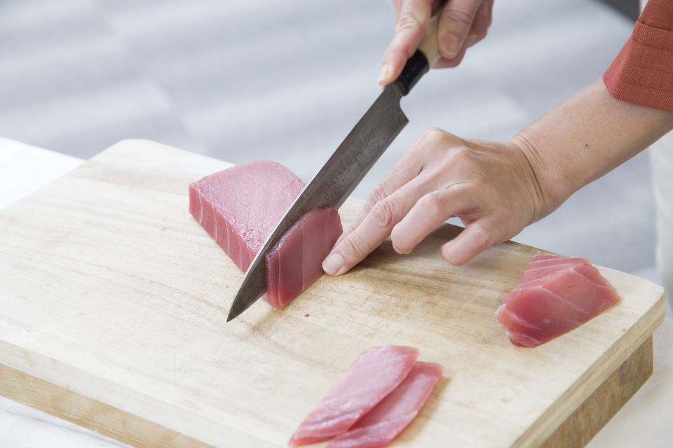 Sushi-Making Experience - Sushi Techniques and Dining Etiquette