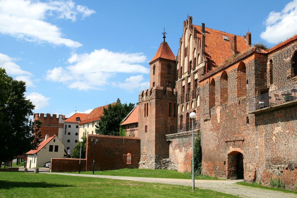 Torun Old Town Highlights Private Walking Tour - Tour Options