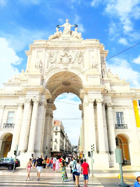 Tour of Lisbon Monuments and Viewpoints - Mercado Da Ribeira