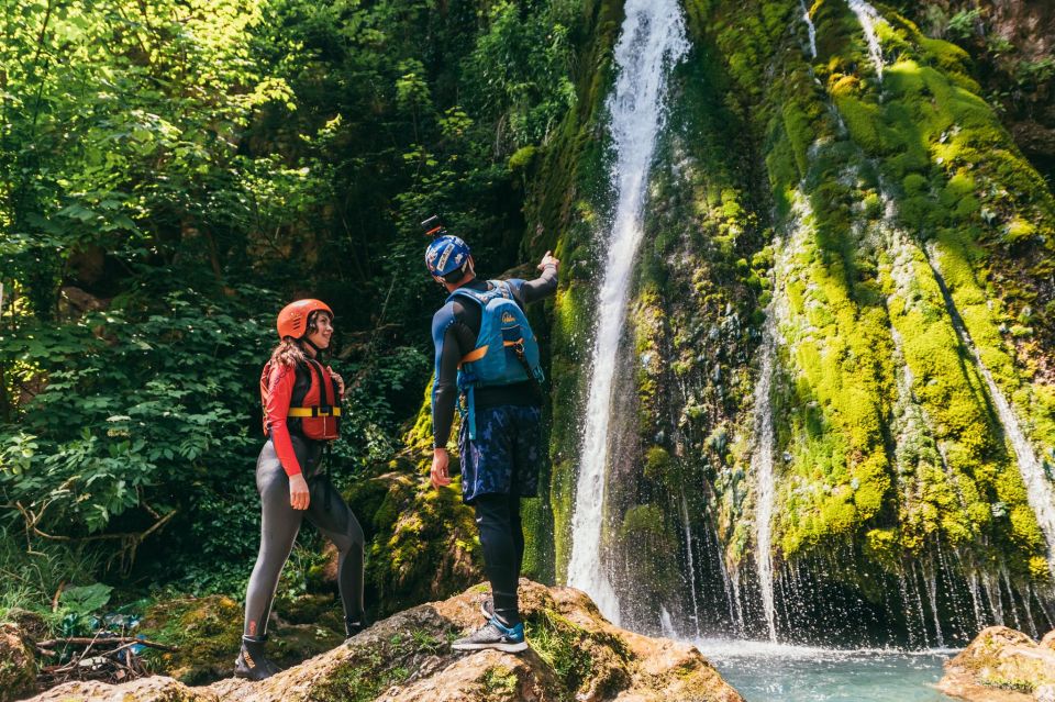 Vadu Crisului: Rafting or Kayaking Trip on the Crisul Repede - Scenic Canyon Exploration