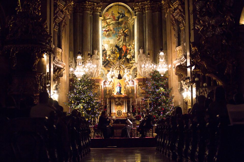 Vienna: Christmas & New Years Concert in St. Peters Church - Getting to the Church