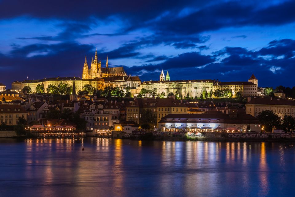 3-hour Walking Photo Tour in Prague - What to Bring and Important Information