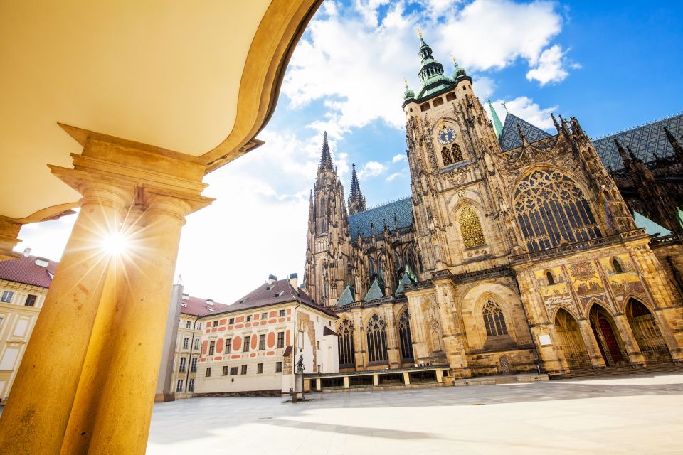 5h Prague City Highlights Tour, Local Lunch & Snack Incl. - Cancellation Policy