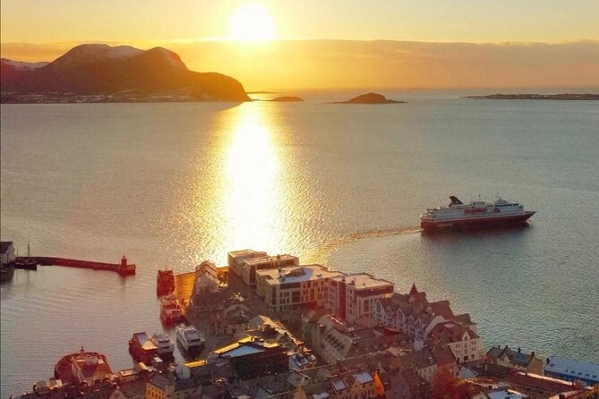 Aalesund Highlights + Alnes the Most Beautiful Island 3H Excursion - Panoramic Drive to 5 Highlights