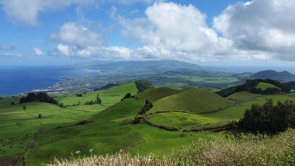 ALL CRUISES - Shore Tour Sete Cidades Green & Blue Lakes - Meeting Point