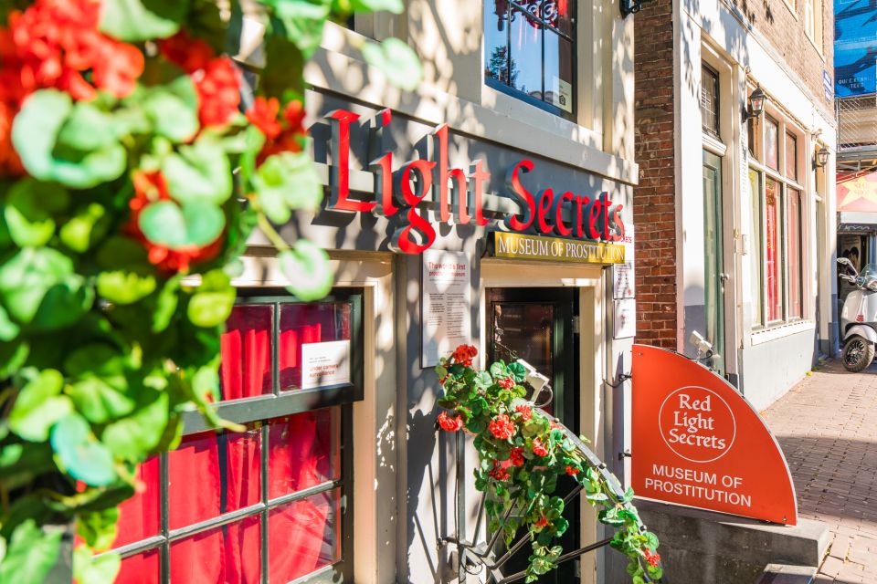 Amsterdam: Red Light Secrets Museum and 1-Hour Canal Cruise - Customer Ratings and Feedback