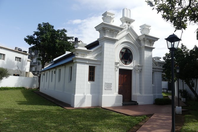 Art & Architecture Walking Tour - Exploring Maputos Art and Architecture