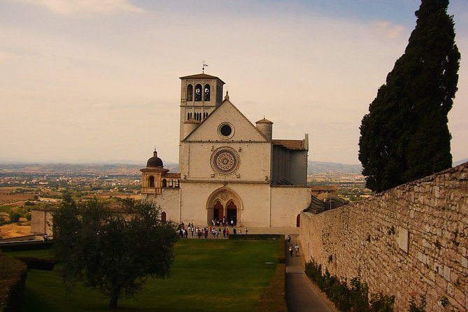 Assisi Full Day Tour Including St Francis Basilica and Porziuncola - Meeting and End Points