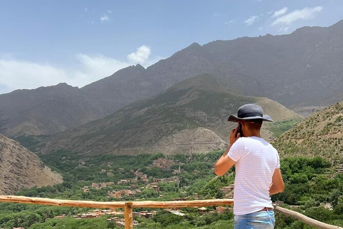 Atlas Mountains Day Trips and Berbers Villages - Pickup and Meeting Details