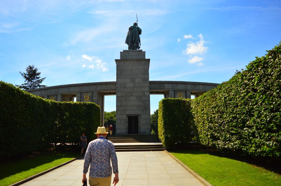 Berlin: A Third Reich Walking Tour - Darkest Details of World War II