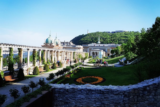 Budapest Private Walking Tour - Traditional Treats Offered