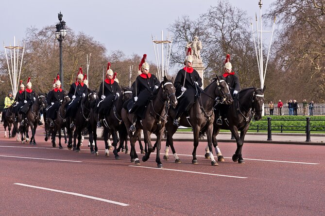 Changing of the Guard Walking Tour Experience - Additional Important Details