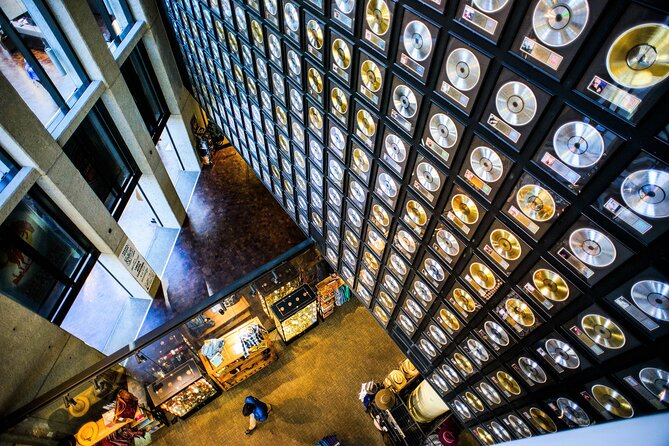 Country Music Hall of Fame and Museum Admission in Nashville - Visitor Amenities and Accessibility