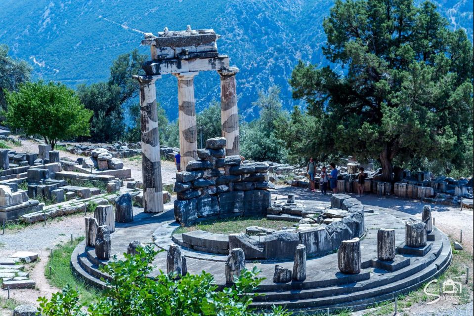 Delphi & Hosios Loukas Monastery Private Day Tour Plus Lunch - Important Information