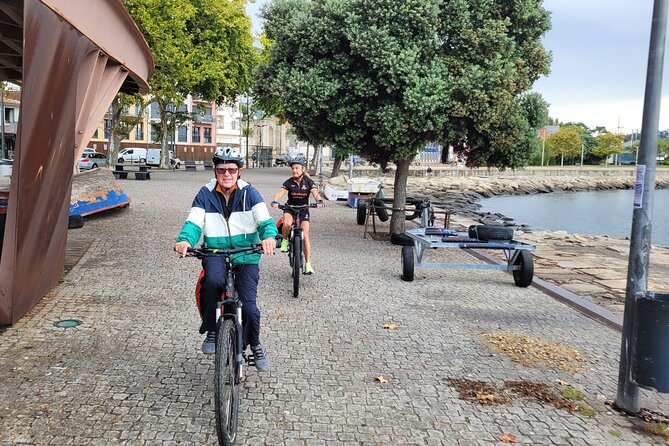 E Bike Porto Downtown and Sightseeing Bike Tour - Highlights of the Tour