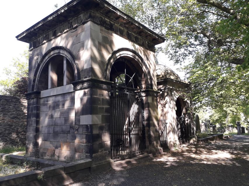 Edinburgh: Greyfriars Kirkyard Tour - Meeting Point