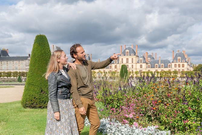 Fontainebleau and Vaux Le Vicomte Chateaux Day Trip From Paris - Arrival and Departure Details