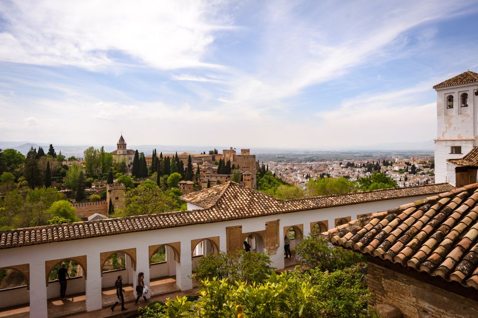 From Costa Del Sol: Granada, Alhambra & Generalife Day Tour - Customer Reviews and Ratings