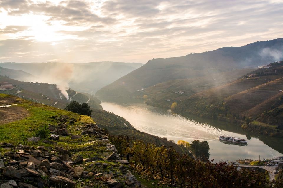 From Porto: Régua to Porto River Cruise With Lunch on Board - Meeting Point and Restrictions