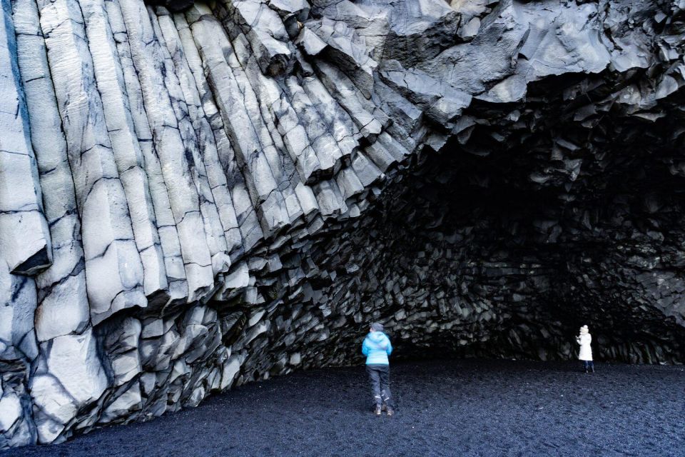 From Reykjavik: South Coast Tour & DC-3 Plane Wreck - Reynisfjara Black Sand Beach