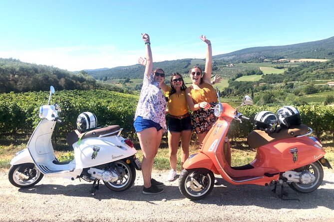 From San Gimignano: Tuscany Vespa Tour With Lunch & Wine Tasting - Wine and Olive Oil Tasting