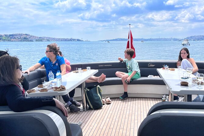 Guided Bosphorus Yacht Cruise With Asian Side Visit - Meeting and End Point