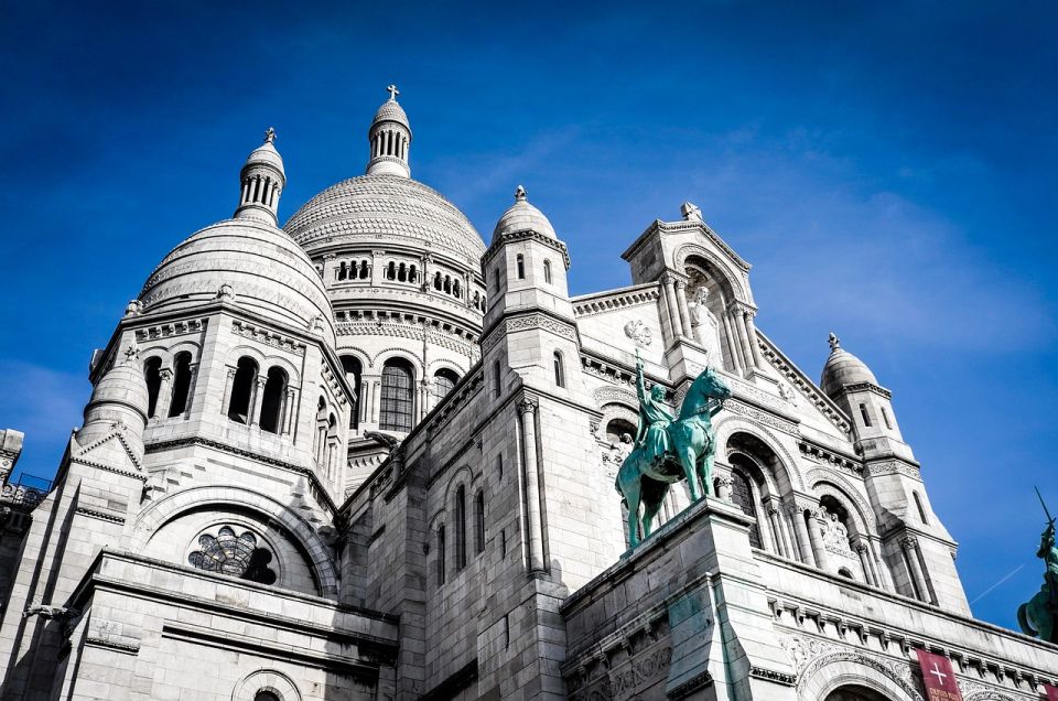 Guided Tour of Montmartre and Optional Boat Ride - Optional Seine River Cruise