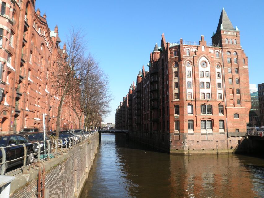 Hamburg: Exclusive Tour by Limousine With Chauffeur - Highlights: HafenCity and Speicherstadt