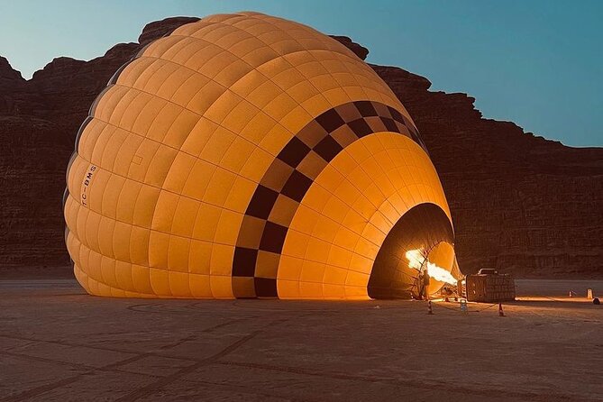 Hot Air Balloon Flight at Wadi Rum - Scenic Views and Landscapes