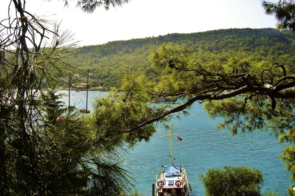 Kemer Full-Day Pirate Boat Trip With Lunch - Onboard BBQ Lunch