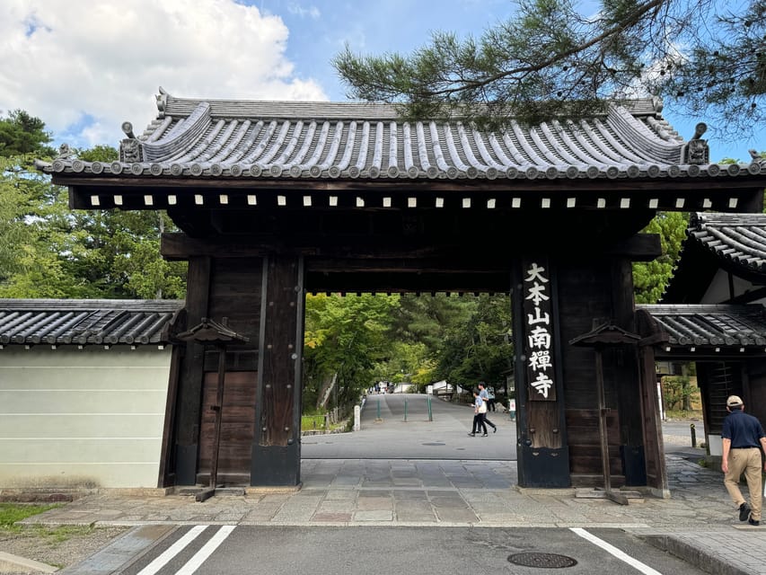 Kyoto: Discover Every Bit of Nanzenji Temple in 90 Minutes - Visiting the Houdou