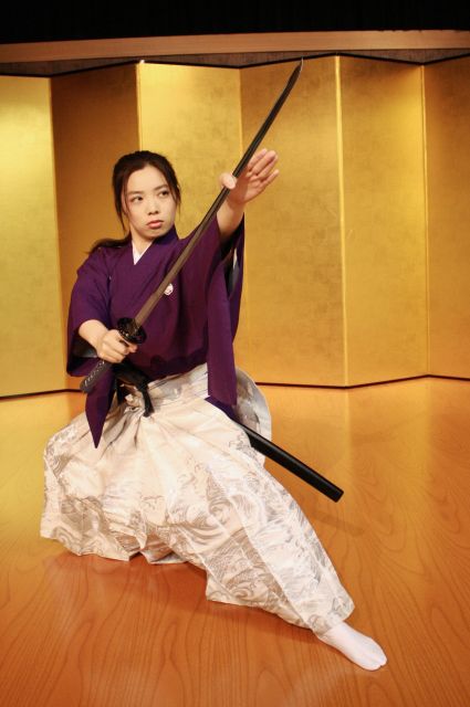 Kyoto: Samurai Kenbu Traditional Sword Dancing Show - Location and Important Information