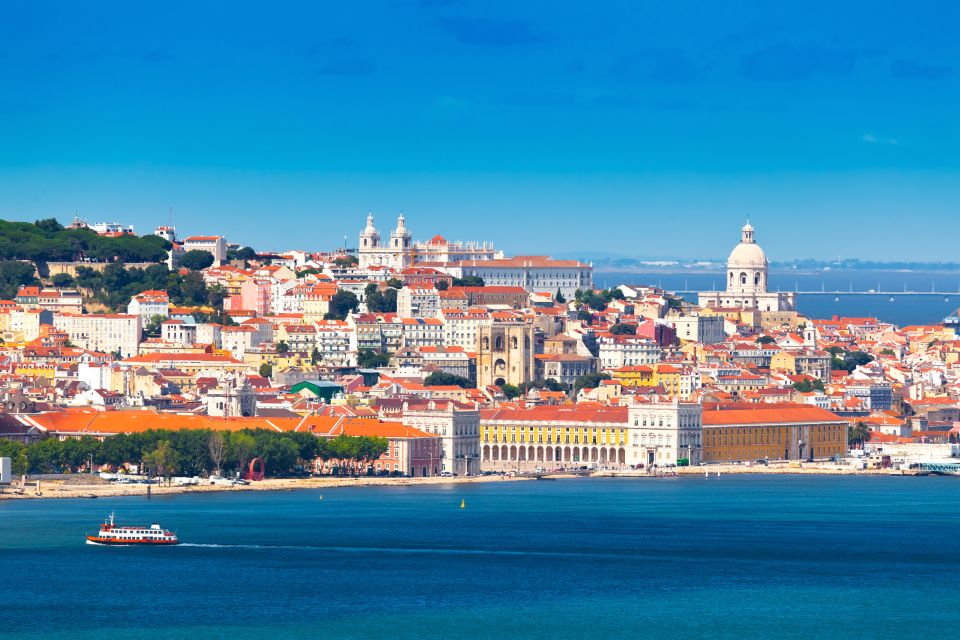 Lisbon * Enjoy the Best of Lisbon * Private Sailboat - Crew and Insurance Details