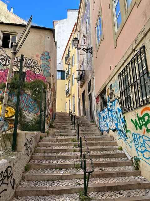 Lisbon: Moorish Quarter Free Walking Tour - Important Tips