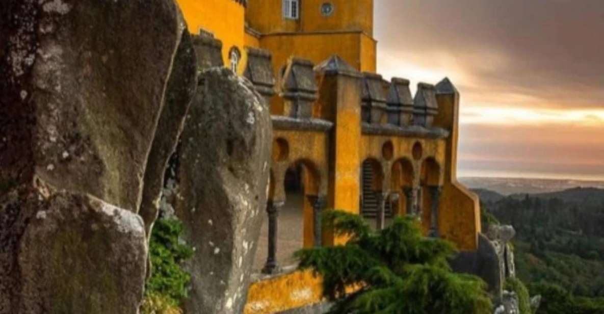 Lisbon: Pena Palace, Regaleira, Sintra, and Cascais Day Trip - Mobility Restrictions