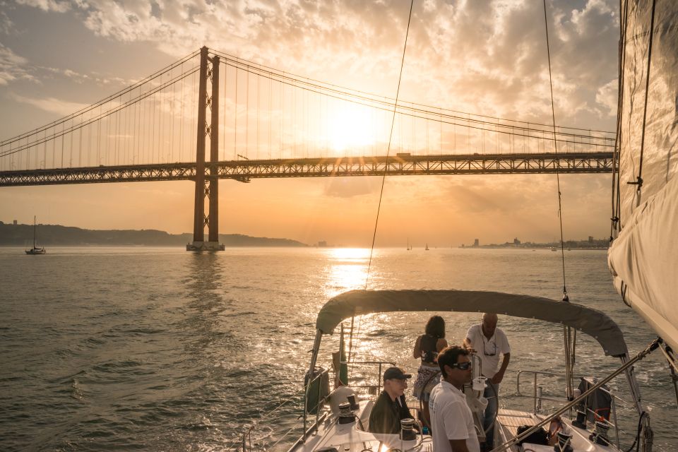 Lisbon: Private Sunset Cruise on the Tagus River With Drink - Check-in and Pickup