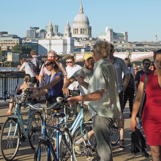 London: Old Town 3.5-Hour Bike Tour - Meeting Point