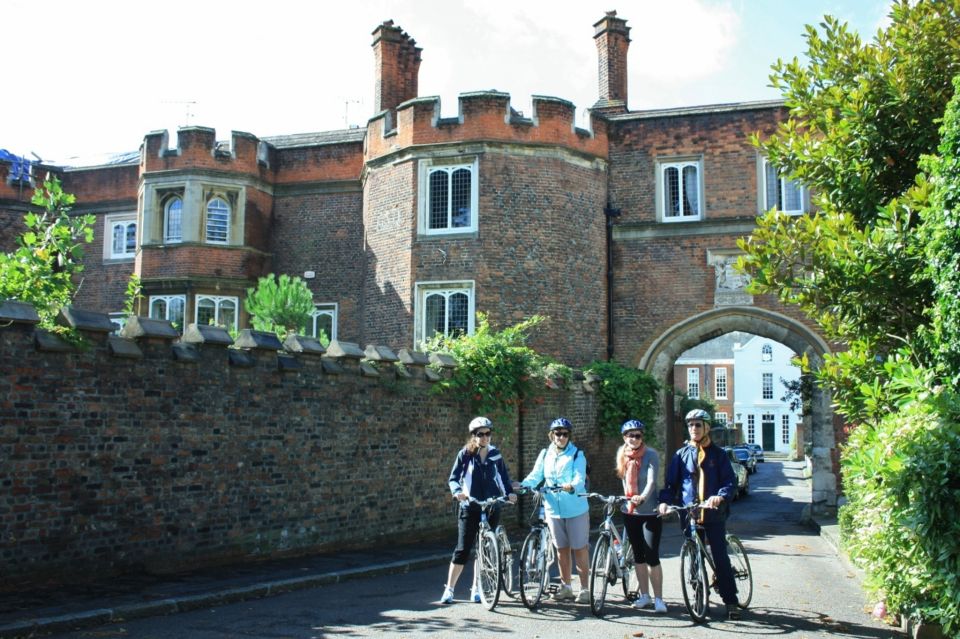 London: Royal Deer Park Bike Tour - Bike Rental and Local Guide